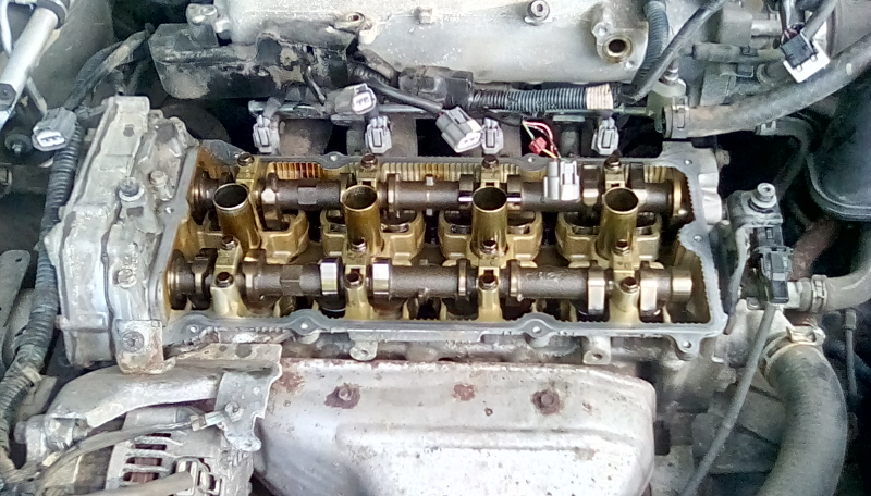 Illustration for article titled Altima Misfire, Oil in Spark Plug Wells